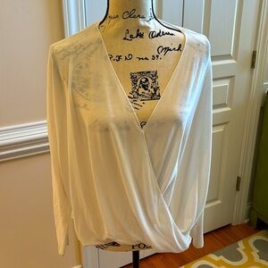 alter d  State white neck long sleeve top